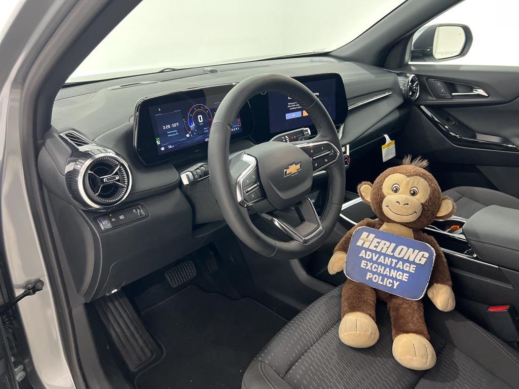 new 2026 Chevrolet Equinox car, priced at $30,011