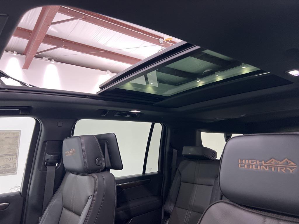 new 2026 Chevrolet Suburban car, priced at $95,880