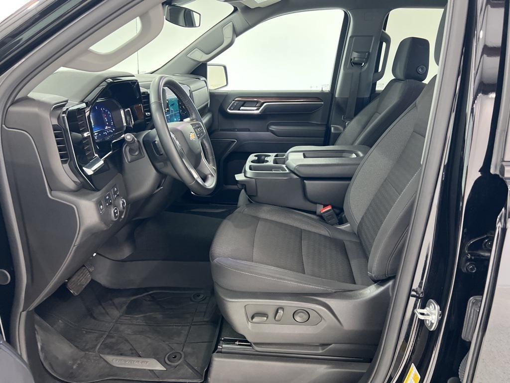 used 2025 Chevrolet Silverado 1500 car, priced at $41,480