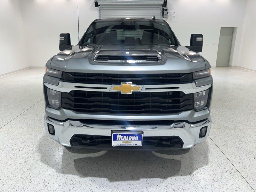 used 2025 Chevrolet Silverado 2500 car, priced at $56,427