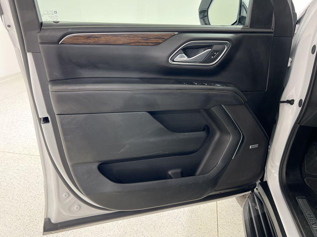used 2024 Chevrolet Suburban car, priced at $51,880