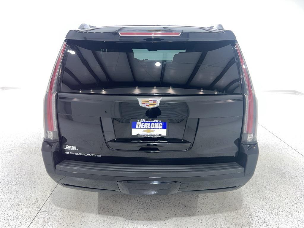used 2019 Cadillac Escalade car, priced at $29,880