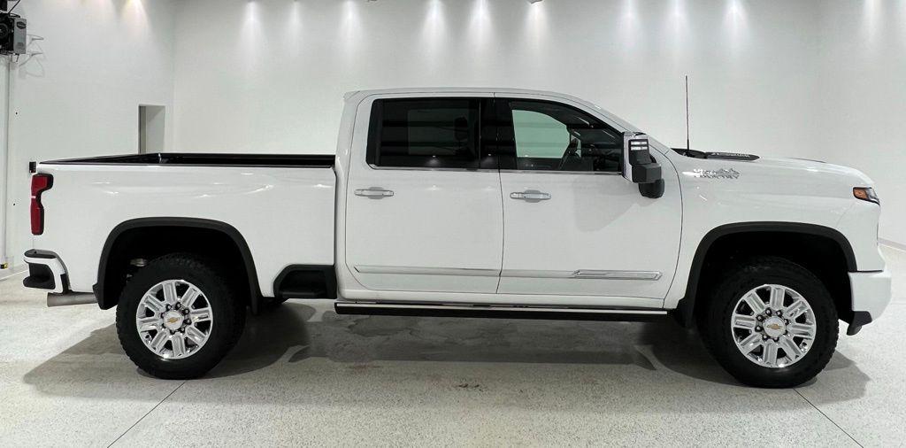 used 2024 Chevrolet Silverado 2500 car, priced at $75,998