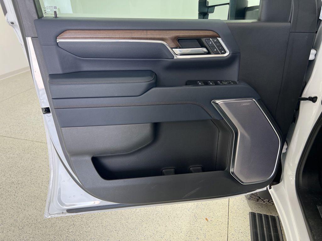used 2024 Chevrolet Silverado 2500 car, priced at $75,998