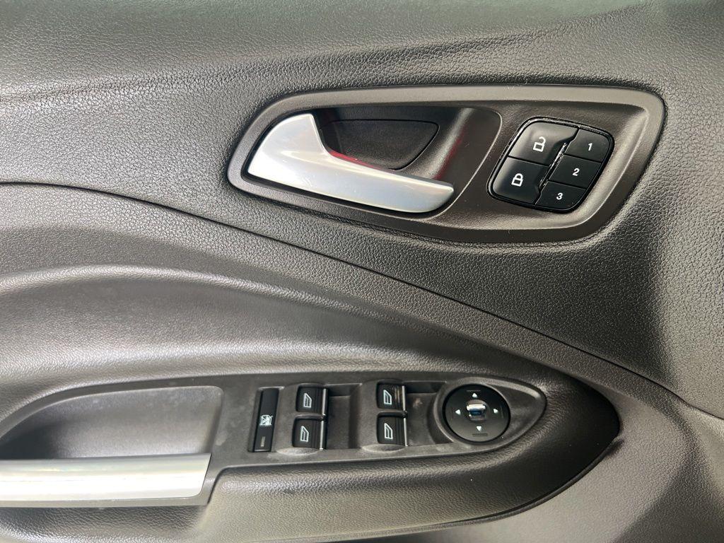 used 2013 Ford Escape car, priced at $7,999