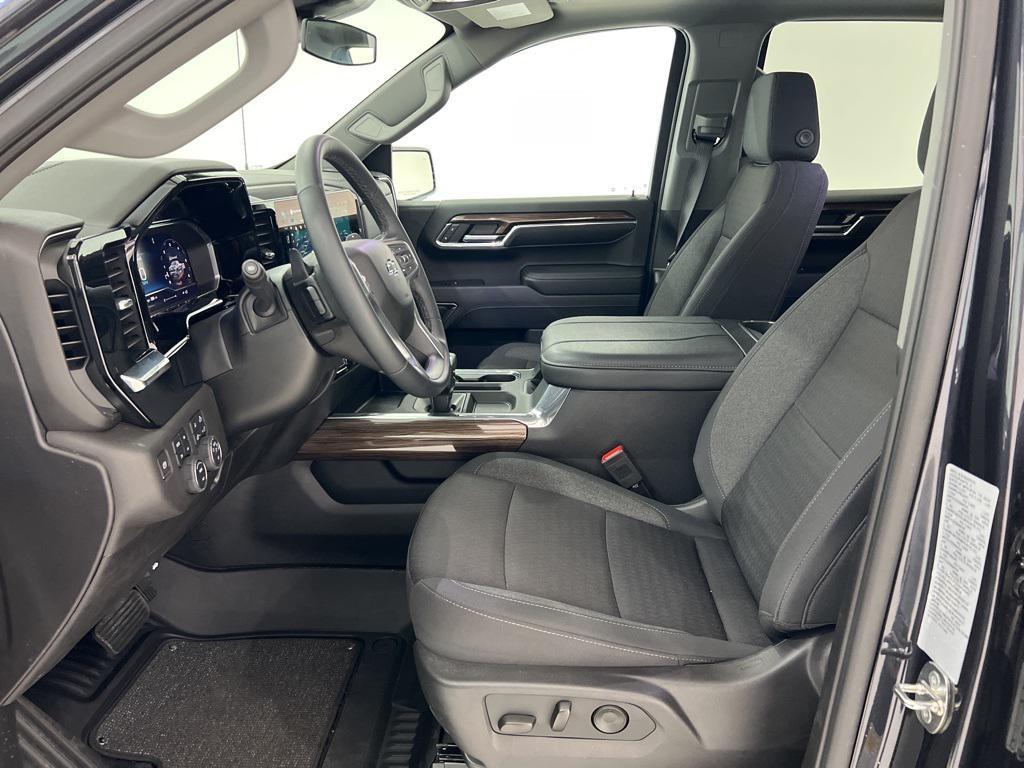 new 2024 Chevrolet Silverado 1500 car, priced at $55,880
