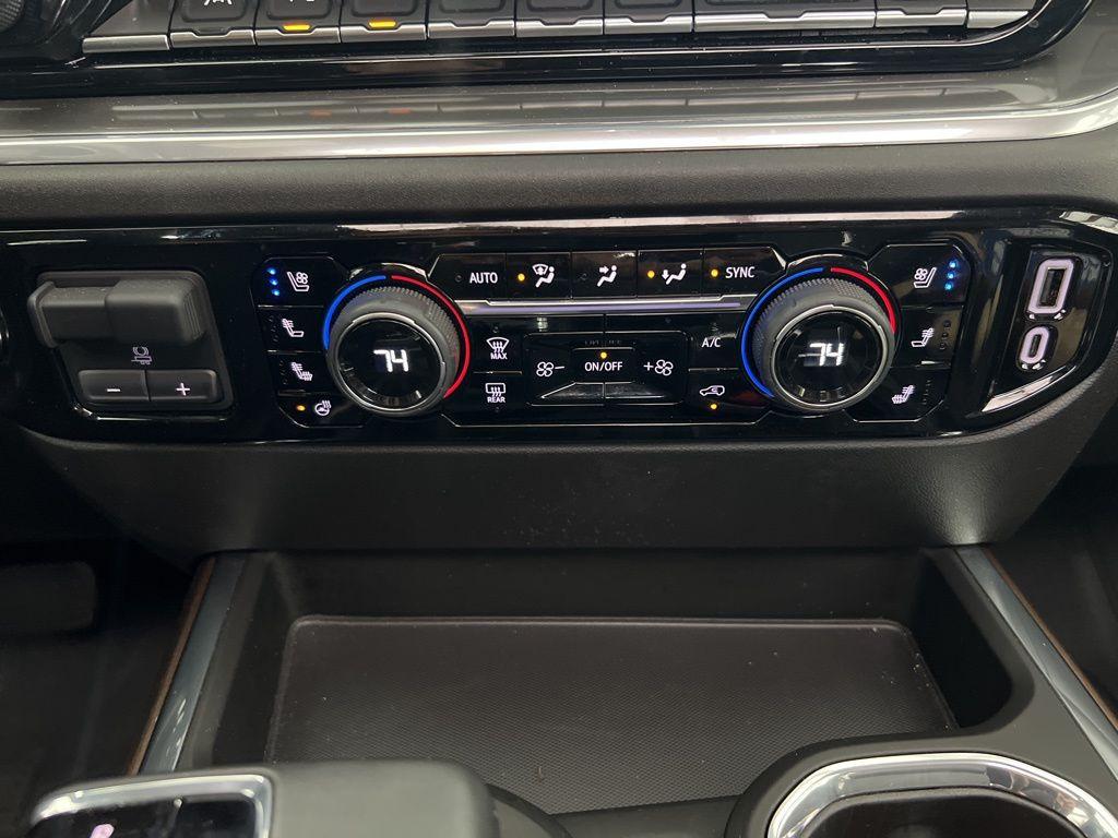 new 2025 Chevrolet Silverado 1500 car, priced at $69,998