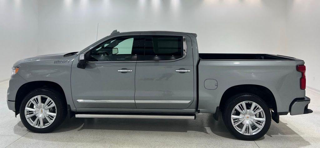 new 2025 Chevrolet Silverado 1500 car, priced at $69,998
