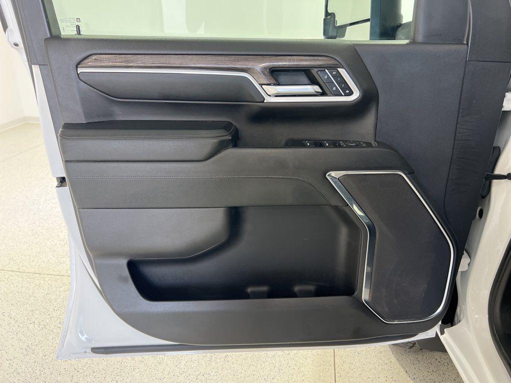 used 2024 Chevrolet Silverado 2500 car, priced at $63,880