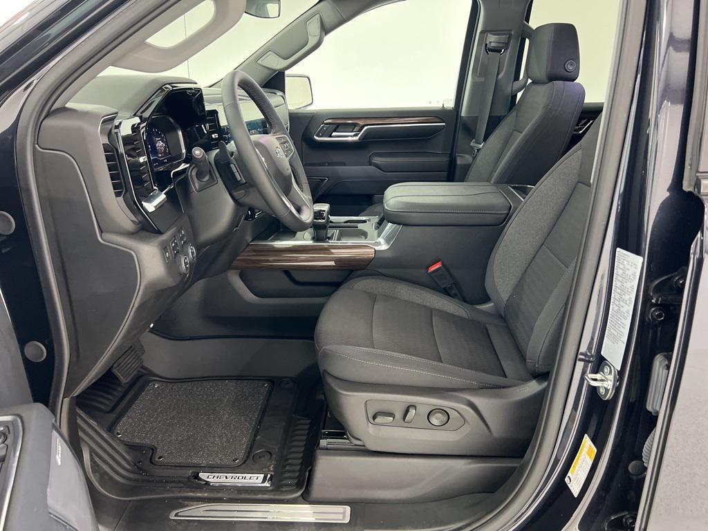 new 2024 Chevrolet Silverado 1500 car, priced at $55,880