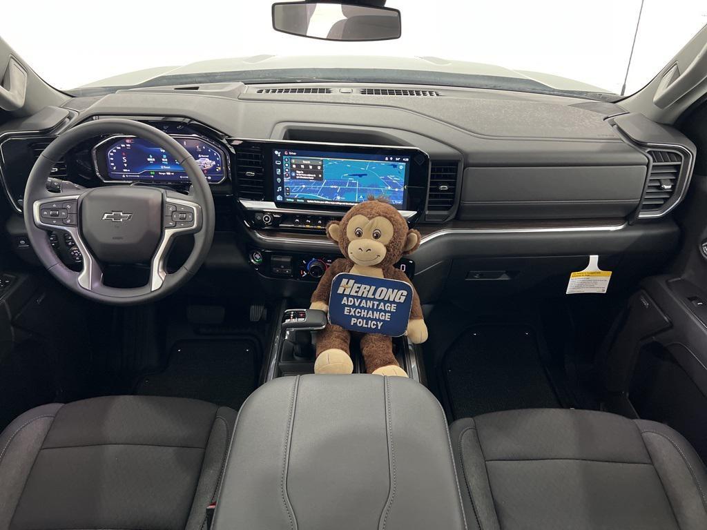 new 2024 Chevrolet Silverado 1500 car, priced at $55,880