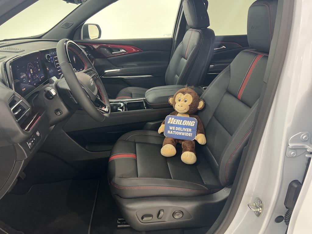 new 2026 Chevrolet Traverse car, priced at $58,362