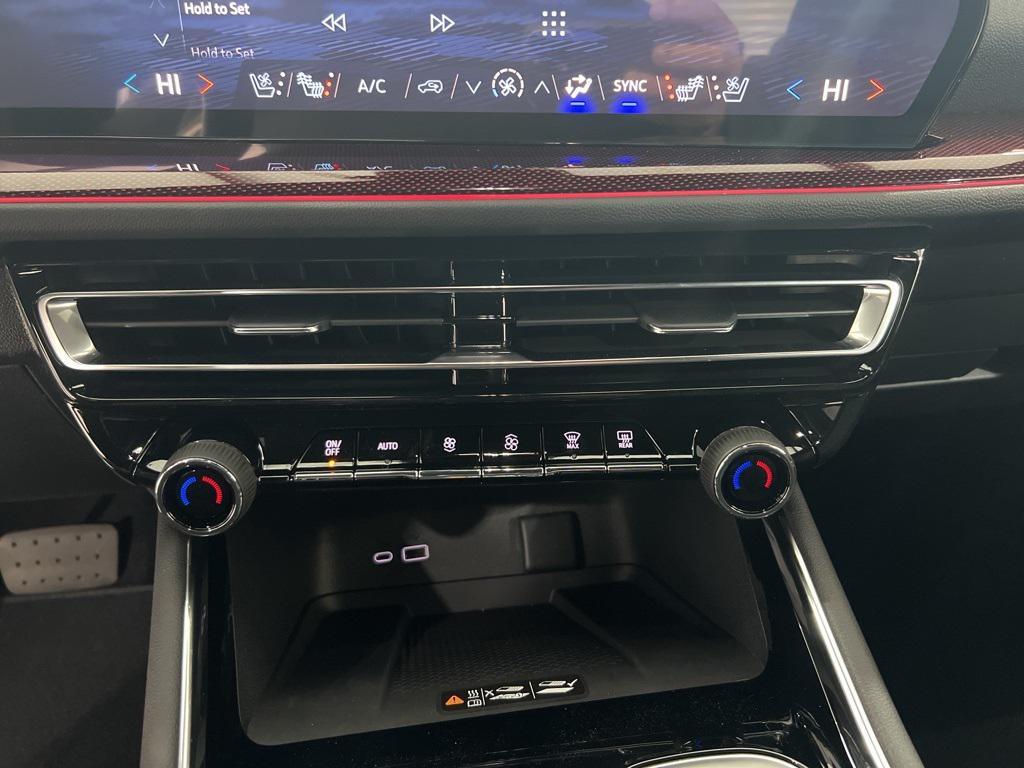 new 2026 Chevrolet Traverse car, priced at $58,362