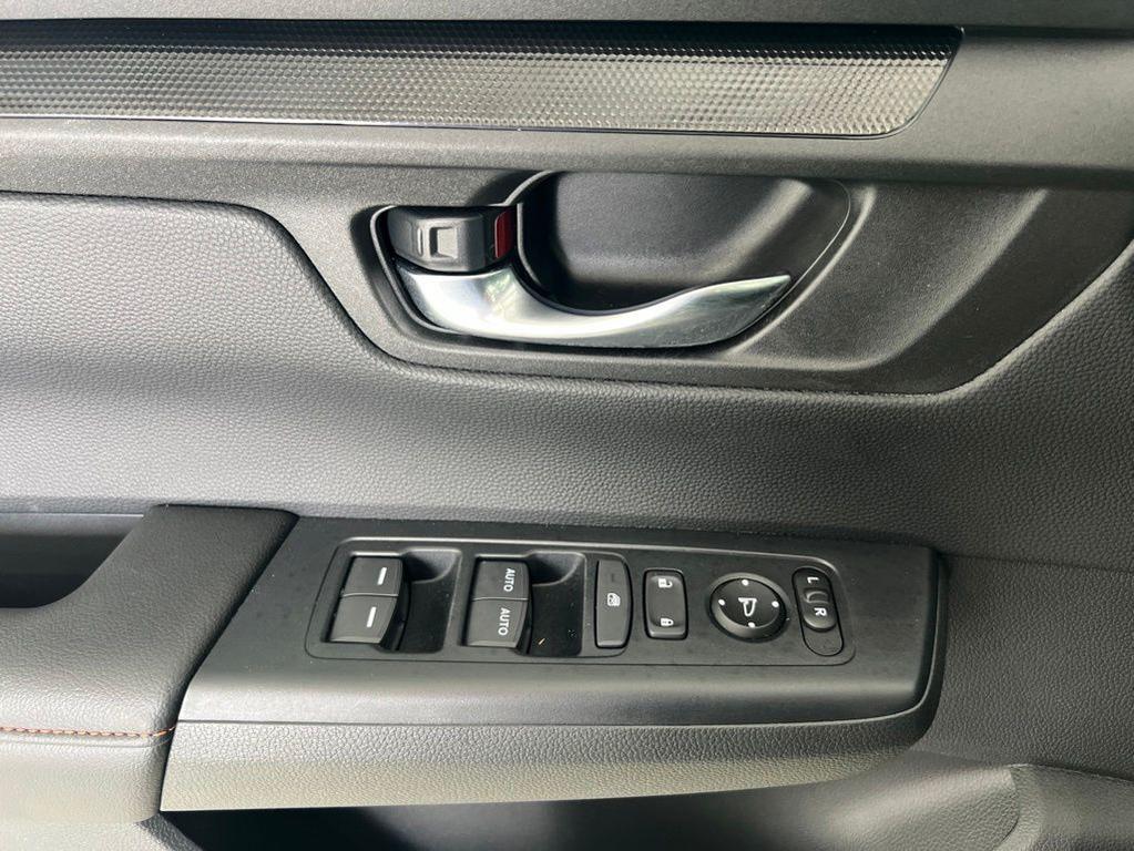 used 2025 Honda CR-V Hybrid car, priced at $34,680