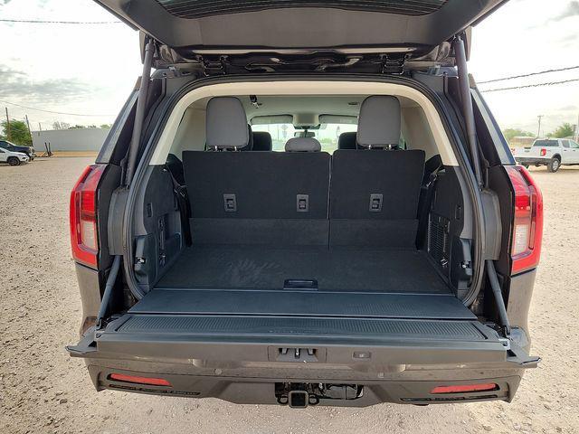new 2026 Ford Expedition car, priced at $61,474