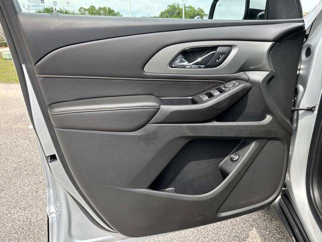 used 2020 Chevrolet Traverse car, priced at $24,000