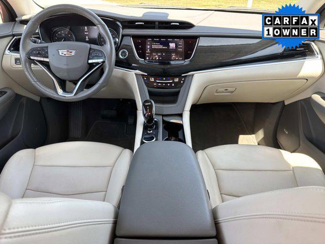 used 2022 Cadillac XT6 car, priced at $31,900
