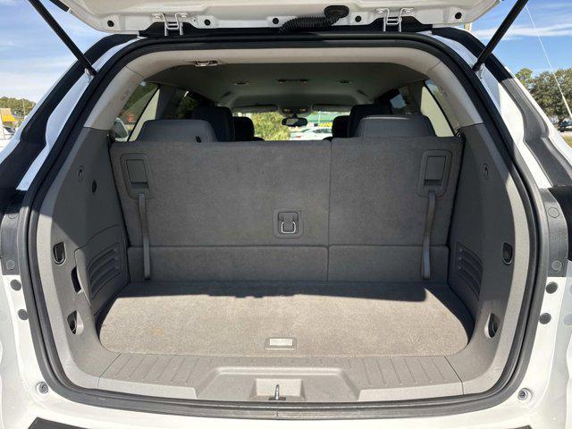 used 2016 Chevrolet Traverse car, priced at $9,995