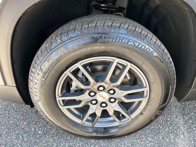 new 2026 GMC Acadia car, priced at $47,075