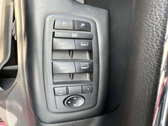 used 2020 Jeep Grand Cherokee car, priced at $21,900