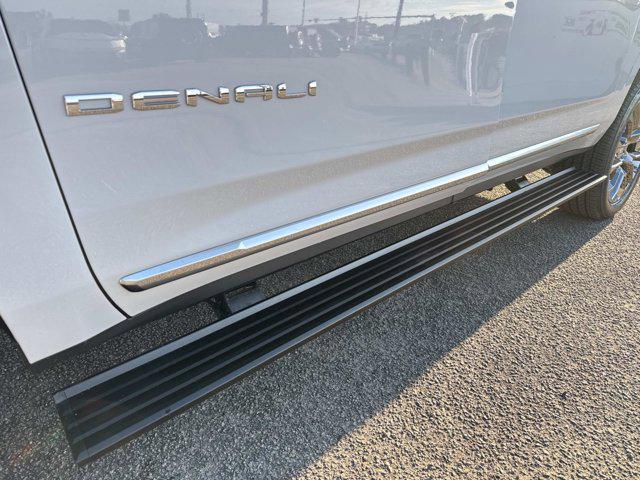 new 2026 GMC Yukon XL car, priced at $100,814