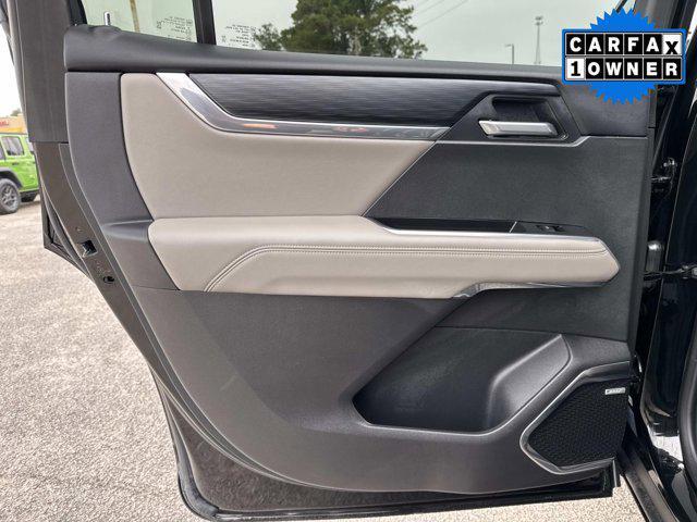 used 2025 GMC Acadia car, priced at $42,900