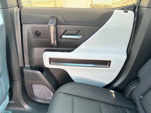 new 2025 GMC HUMMER EV Pickup car, priced at $114,650