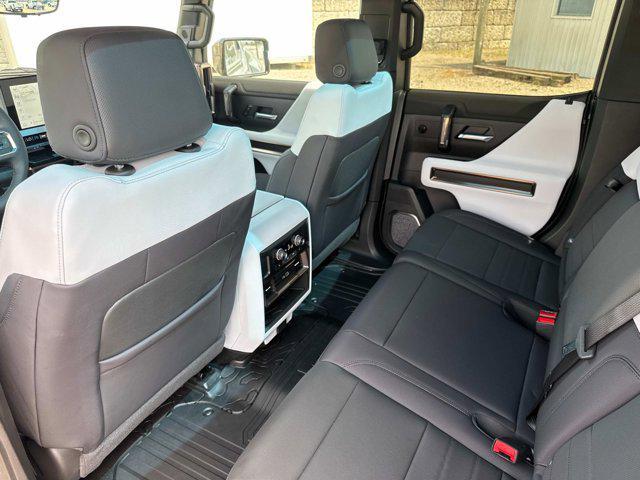 new 2025 GMC HUMMER EV Pickup car, priced at $114,650