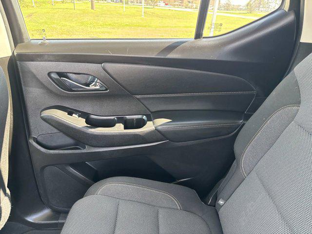 used 2021 Chevrolet Traverse car, priced at $21,900