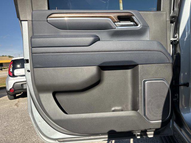 used 2024 Chevrolet Silverado 2500 car, priced at $71,900