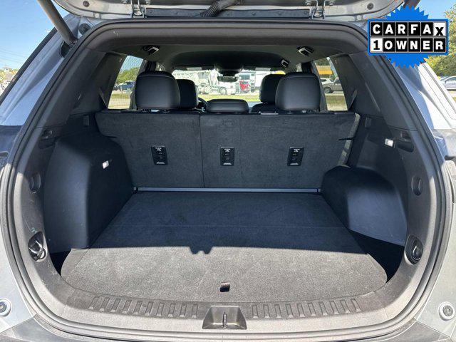 used 2025 Chevrolet Equinox car, priced at $27,900