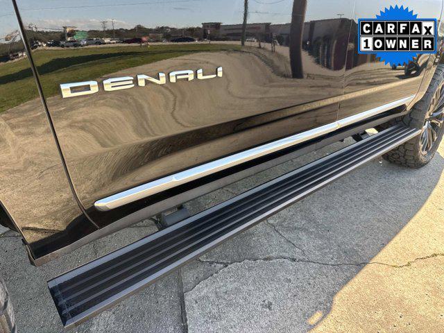 used 2021 GMC Yukon XL car, priced at $52,000