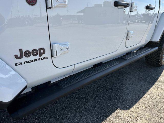 used 2022 Jeep Gladiator car, priced at $35,495