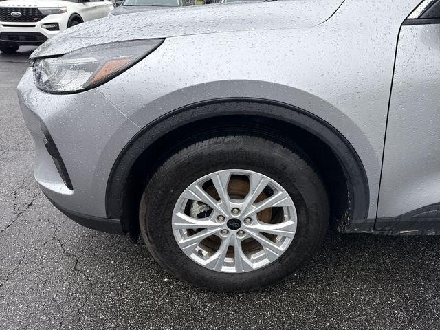 used 2023 Ford Escape car, priced at $23,532