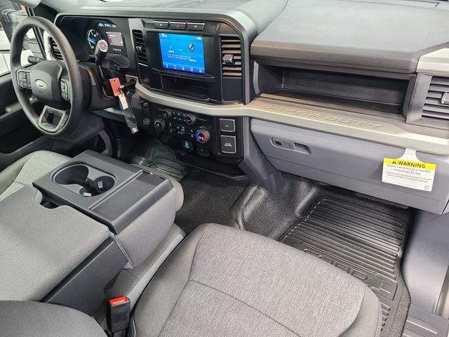 new 2024 Ford F-350 car, priced at $52,991