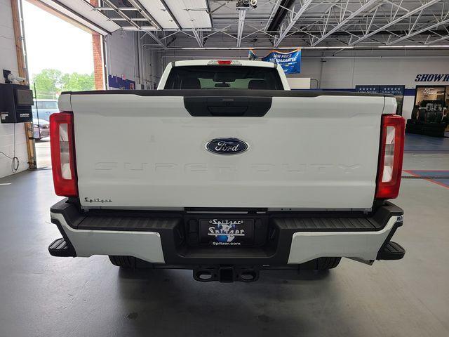 new 2025 Ford F-350 car, priced at $53,373