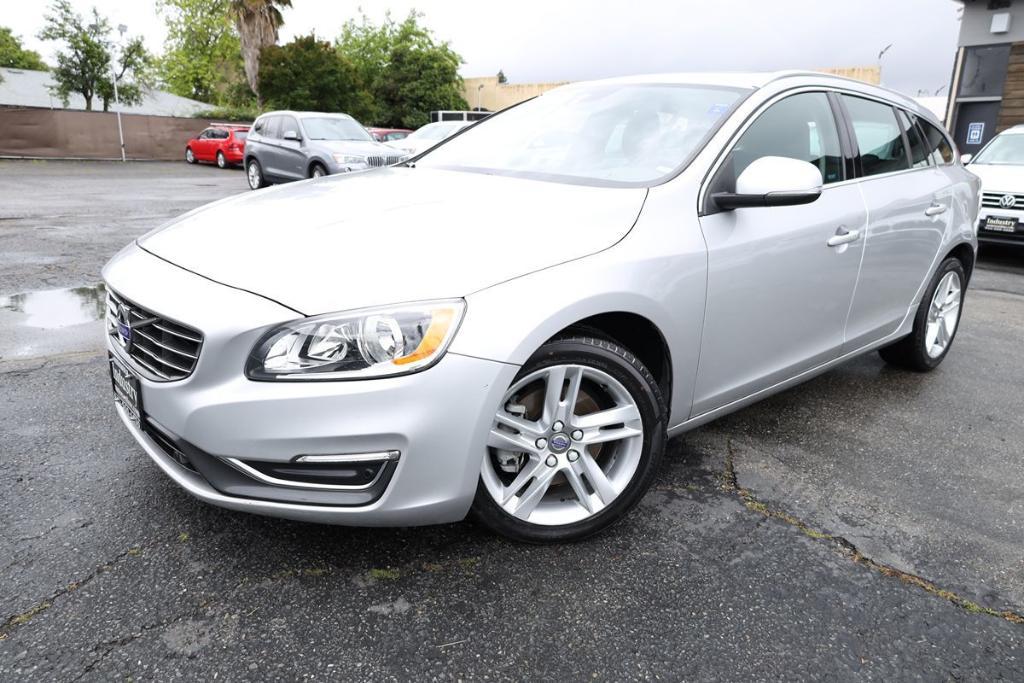 used 2015 Volvo V60 car, priced at $10,995