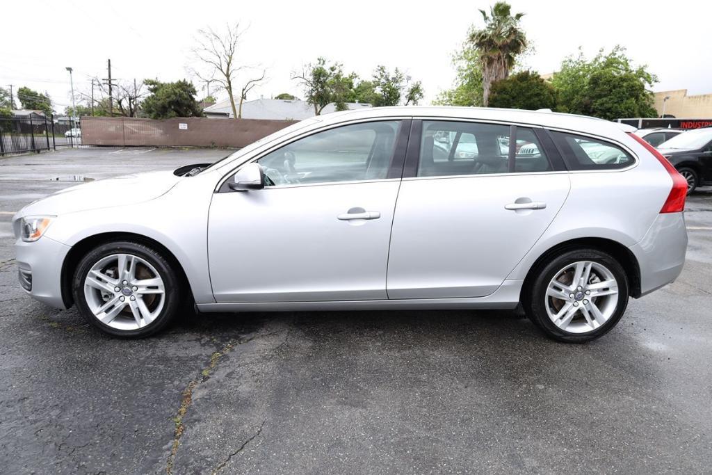 used 2015 Volvo V60 car, priced at $10,995