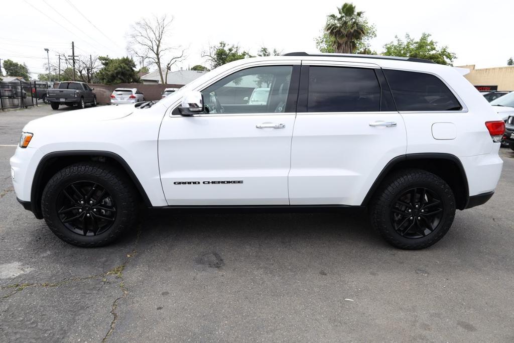 used 2018 Jeep Grand Cherokee car, priced at $12,995