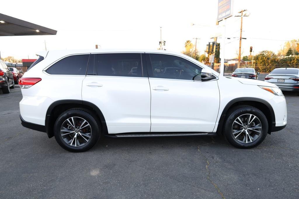 used 2017 Toyota Highlander car, priced at $18,995
