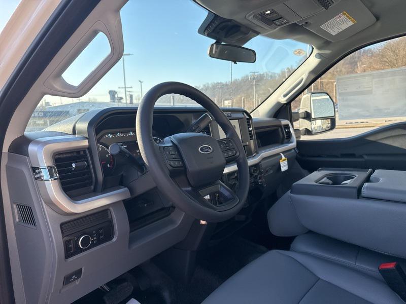 new 2025 Ford F-250 car, priced at $54,661