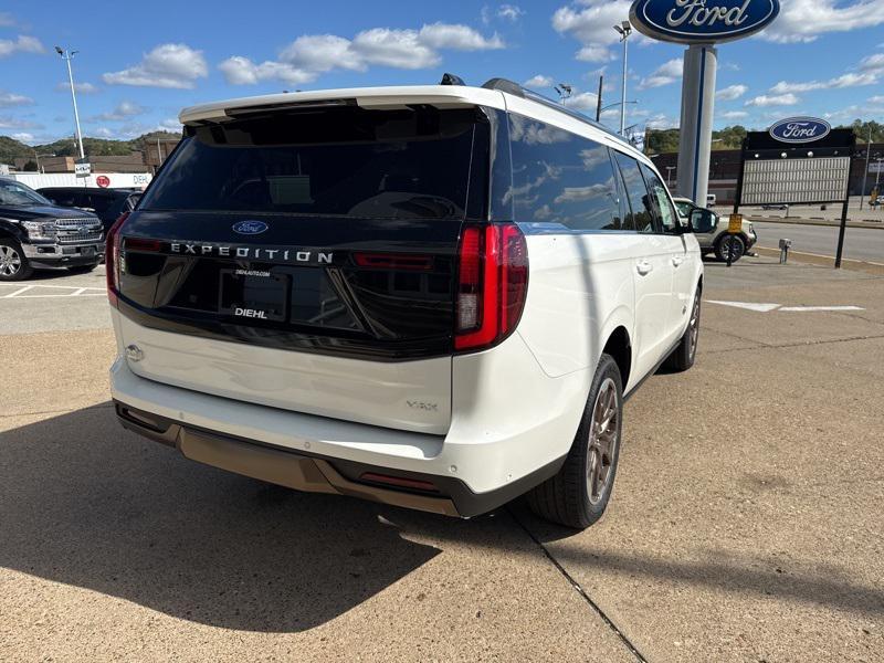 new 2025 Ford Expedition Max car, priced at $88,442