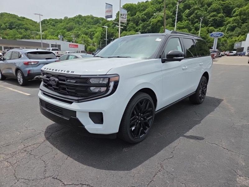 new 2026 Ford Expedition car, priced at $94,134
