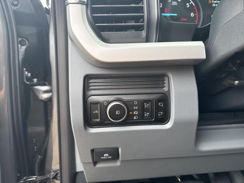 new 2025 Ford F-350 car, priced at $48,262