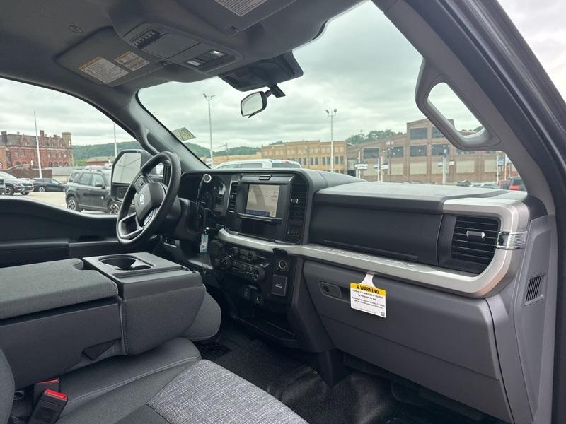new 2025 Ford F-350 car, priced at $48,262
