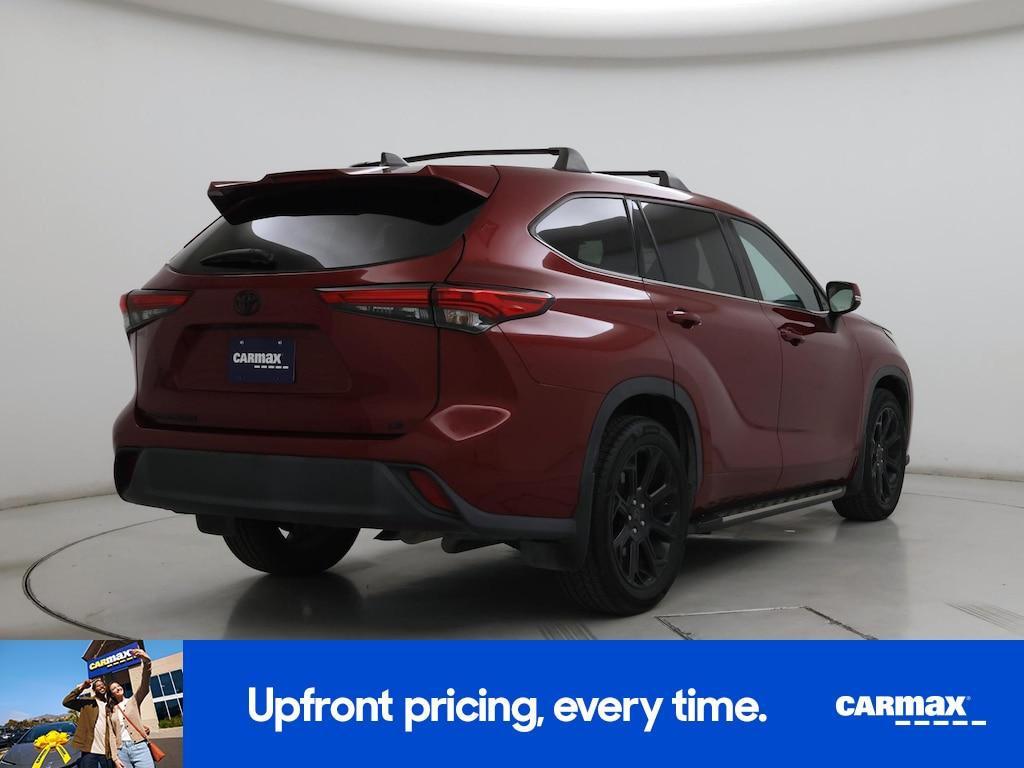 used 2022 Toyota Highlander car, priced at $28,998