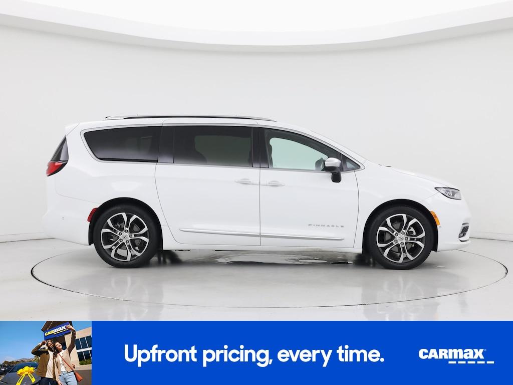 used 2023 Chrysler Pacifica car, priced at $37,998