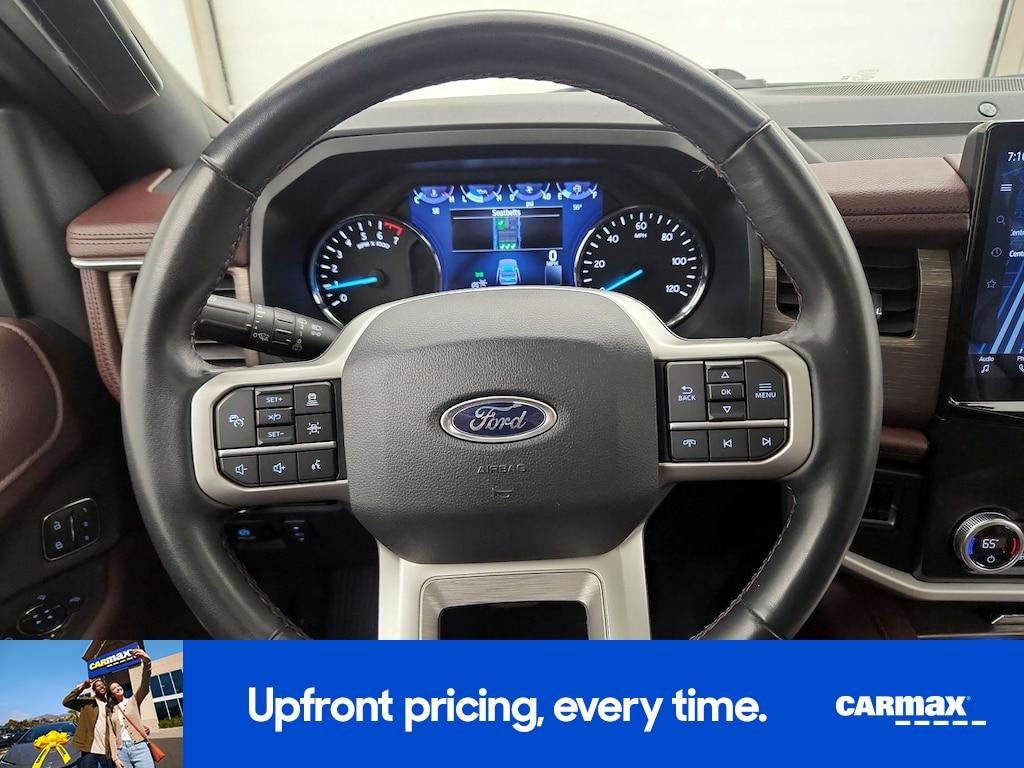 used 2024 Ford Expedition car, priced at $43,998
