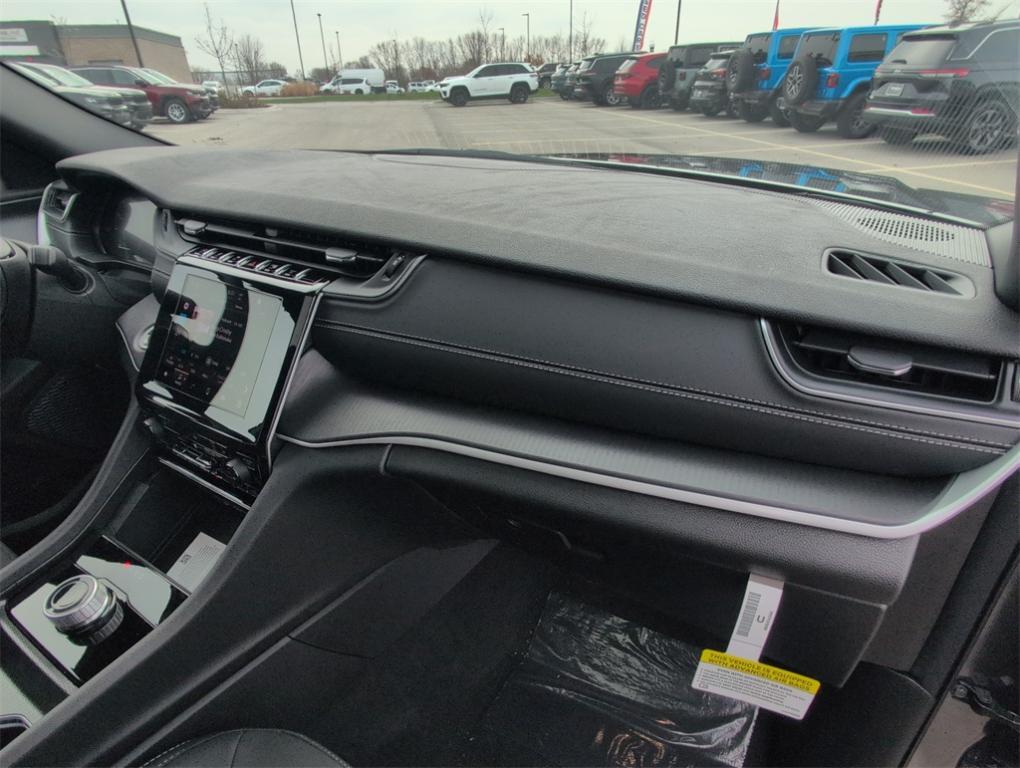 new 2025 Jeep Grand Cherokee L car, priced at $40,315