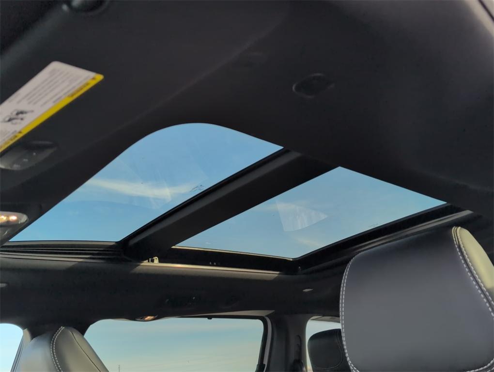 new 2026 Chrysler Pacifica car, priced at $38,693